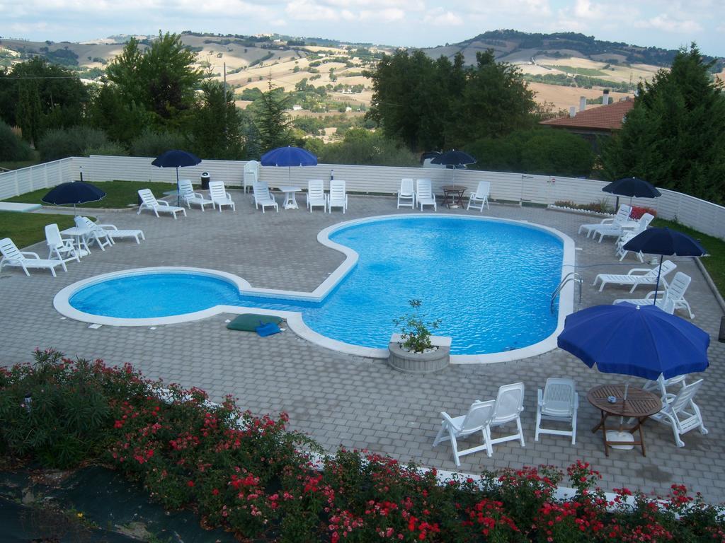 Agriturismo Lo Sgorzolo Pergola Exterior photo